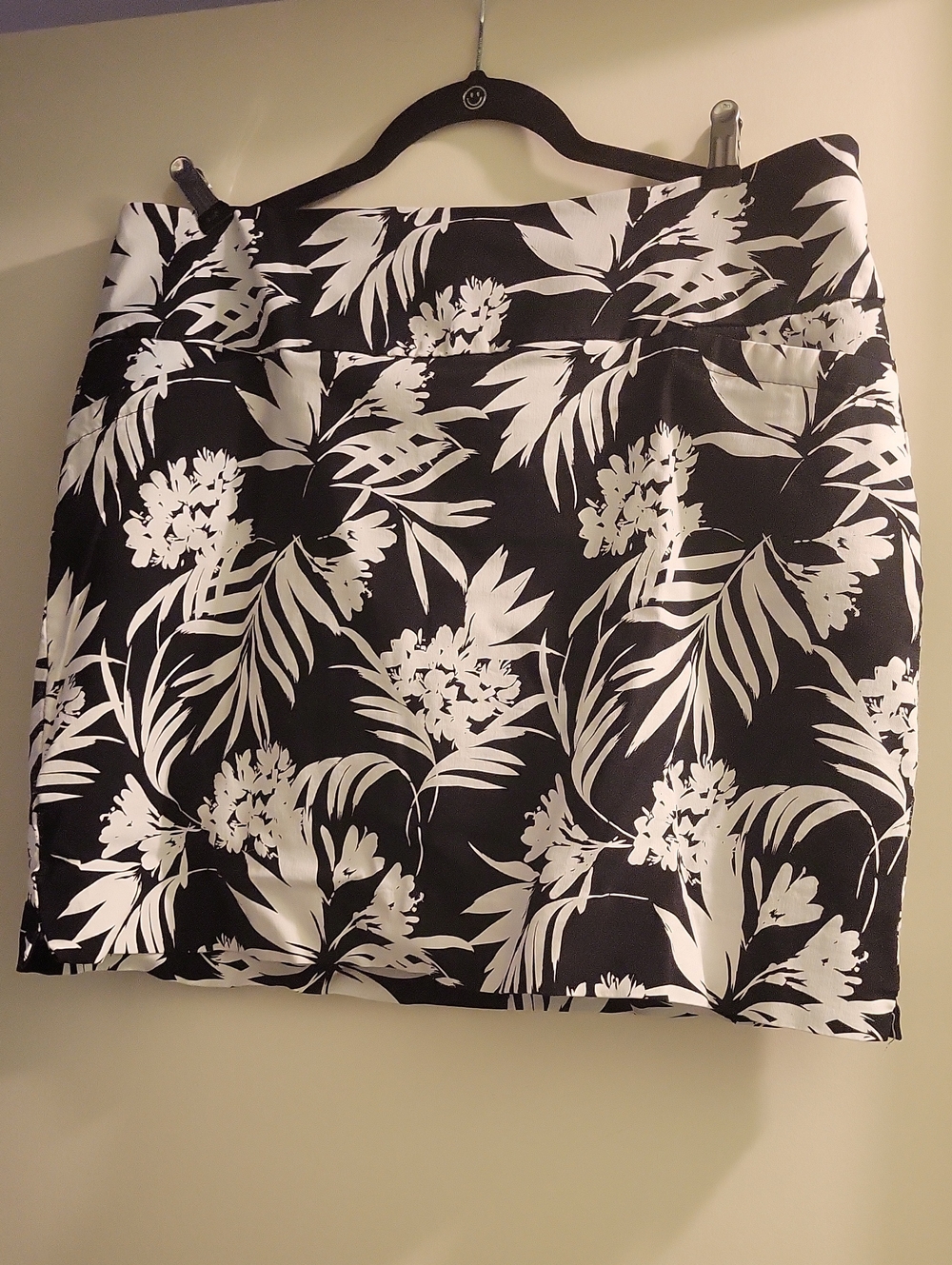 Black & White Floral Mini Skirt - Women